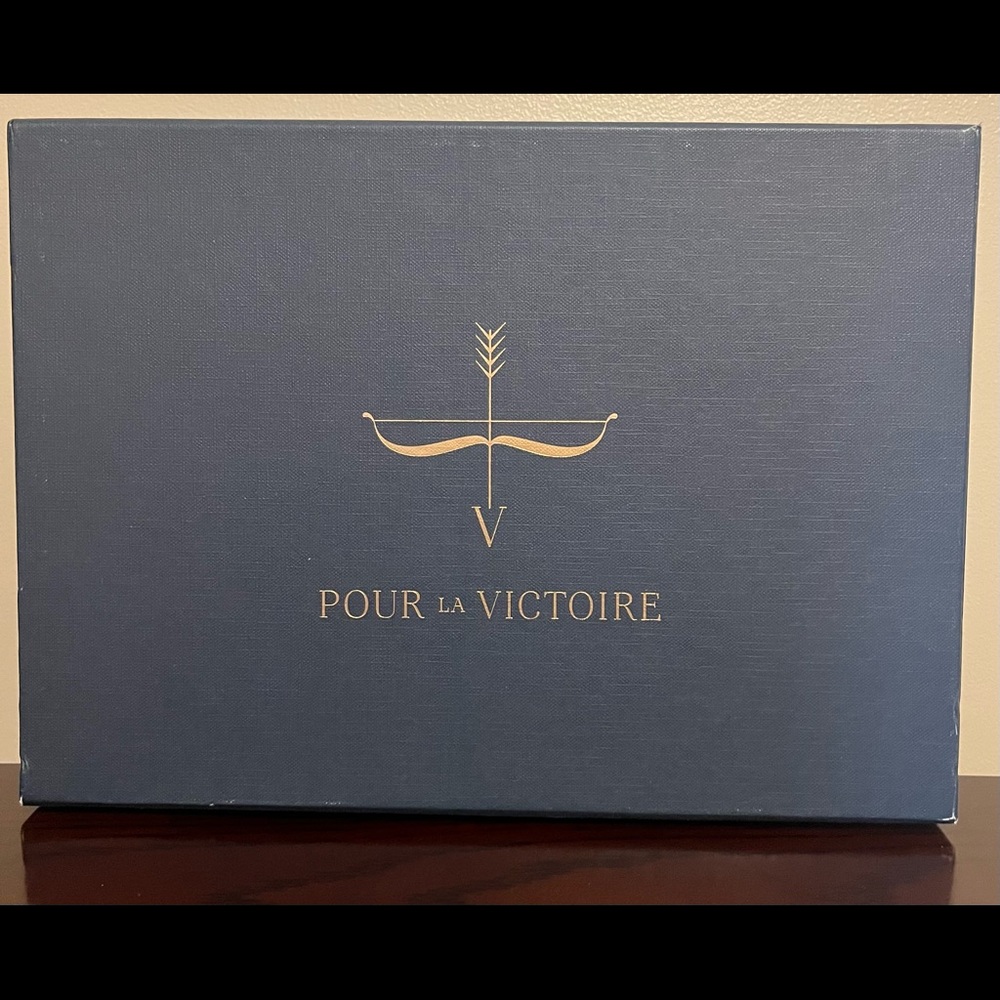 Women Pour La Victoire Cognac Vachetta Leather Sandals size 8.5